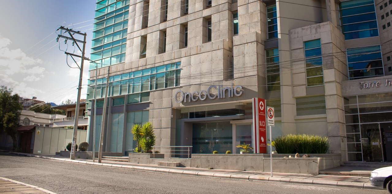 Sucursal de laboratorio Oncoclinic Obrajes con instalaciones modernas y atención clínica especializada